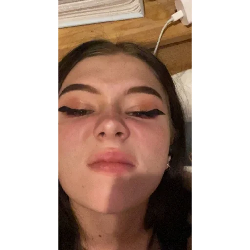 Стикер c4c71df1_f637_4cce_af52_df4019152c4a_by_sticat_bot - 1