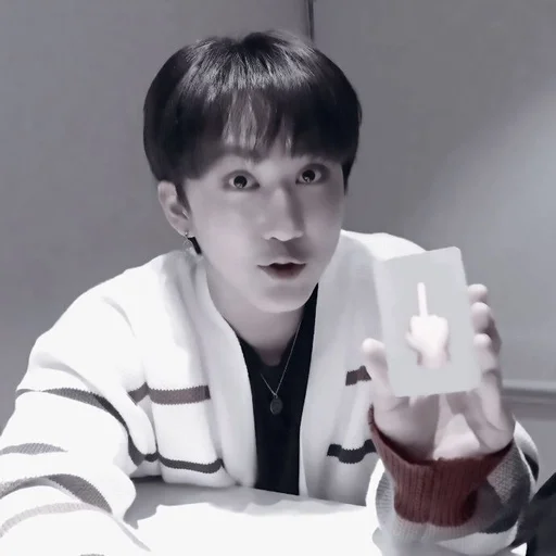 📁-𝐛𝐢𝐧.`.| @pecjuwr :: @fStikBot - 