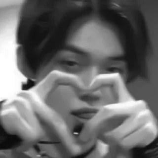 Стикер ᴄhᴏi yᴇᴏnjun | @kengastickers - 3