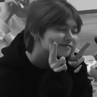 Стикер ᴄhᴏi yᴇᴏnjun | @kengastickers - 1