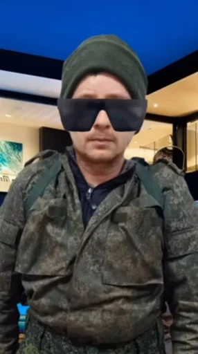 человеческое лицо одежда мужчина