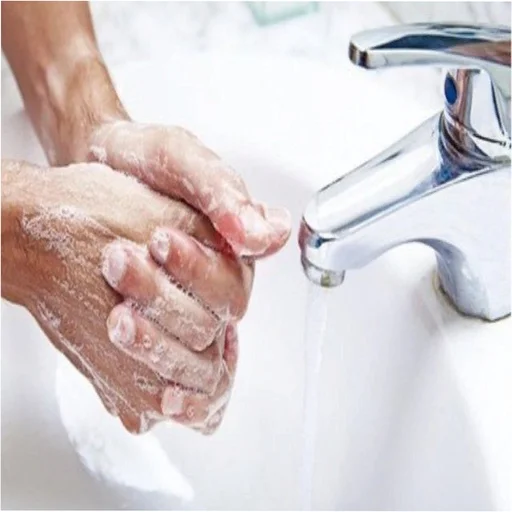 Человек тонуть сантехническое оборудование