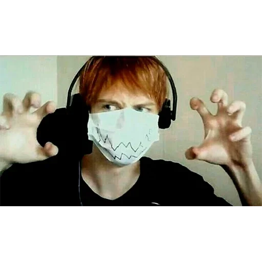 Человек маска театр масок