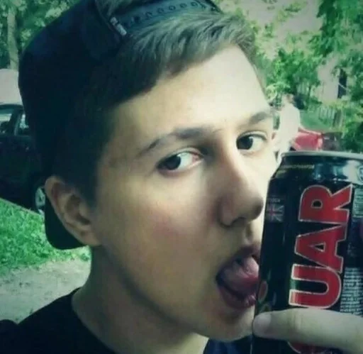 Sticker чмелл под спайсом by @fStikBot - 4