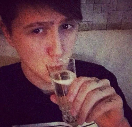 Sticker чмелл под спайсом by @fStikBot - 0