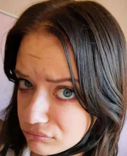 person eyebrow eyelash