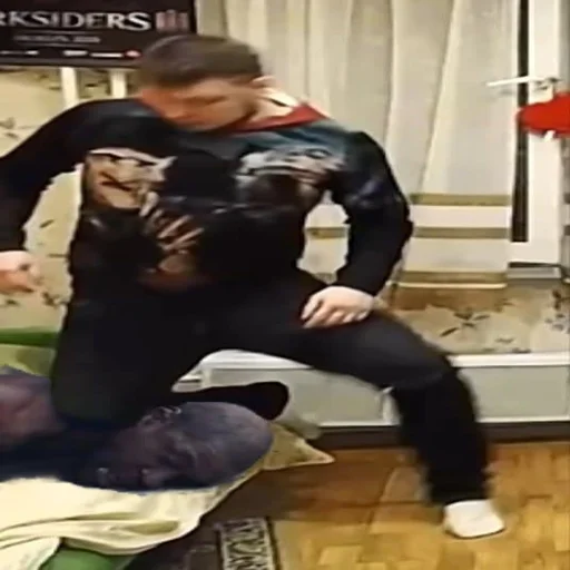 Человек одежда комнатный