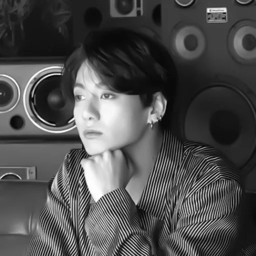 Человек черно-белый одежда