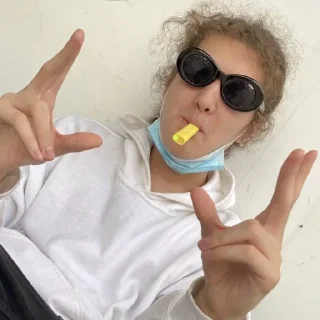 Стикер КУРЛЕБОЧКА И ПЛАНЕТЫ - 5