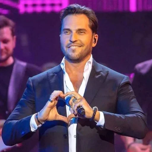 Sticker cyNmgTscUZslhs_by_stickers_stealer_bot - 1