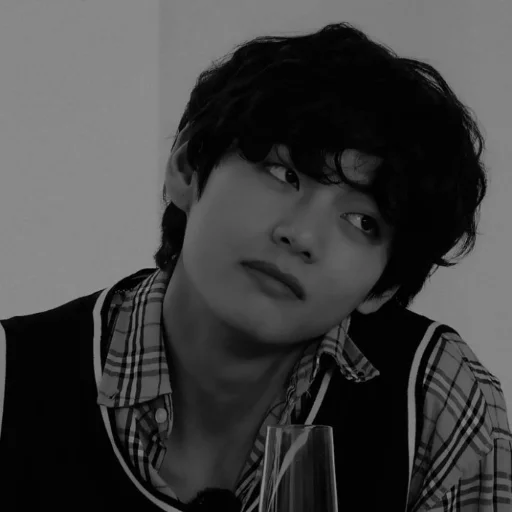 taehyung dark ; @O98MKKURA - 
