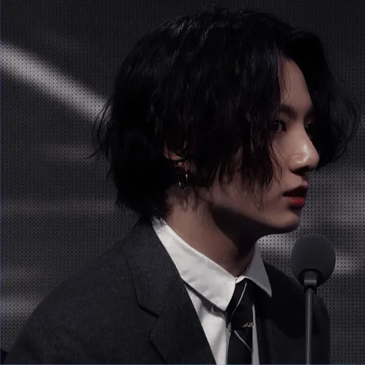 human face person screenshot