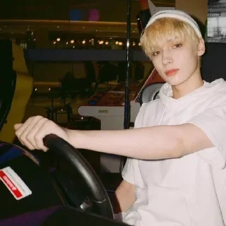 Sticker и мы поехали ко мне - 2