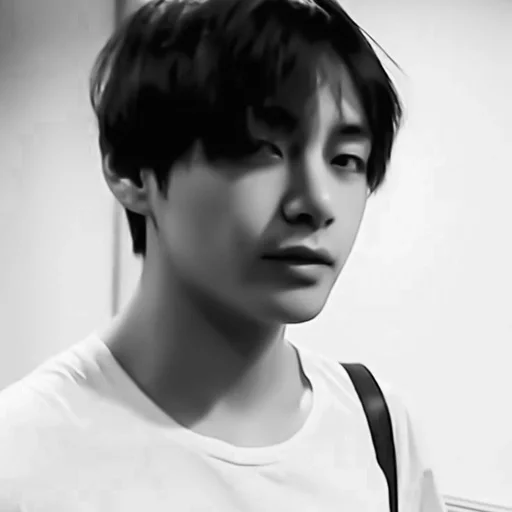 Стикер чб тэхён @helpjeyy :: @fStikBot - 6