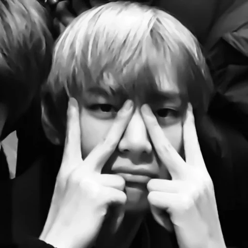 Стикер чб тэхён @helpjeyy :: @fStikBot - 2