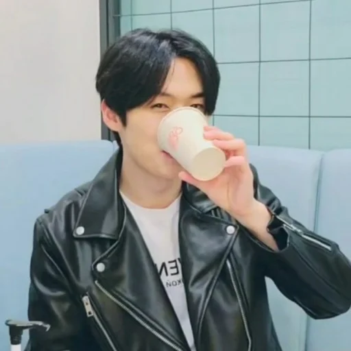 Человек одежда человеческое лицо