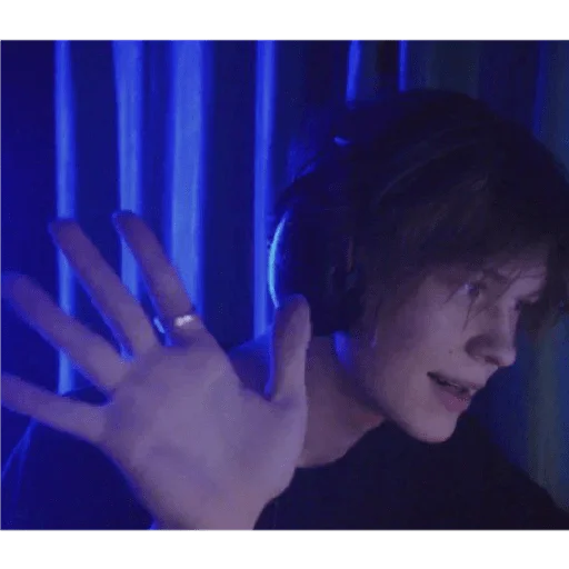 Человек человеческое лицо палец