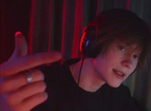 deepins by @detokks :: @fStikBot - 