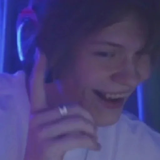 Человек человеческое лицо улыбаться