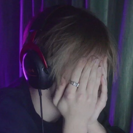 Стикер deepins :: @fStikBot - 2