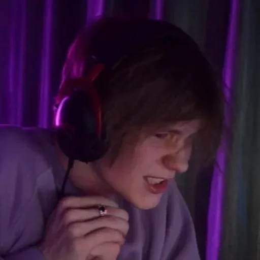 Человек человеческое лицо наушники