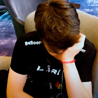 Стикер DENIS LARL - 2