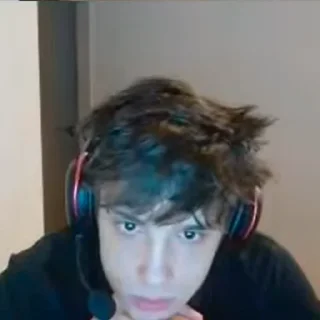 Стикер DENIS LARL - 7