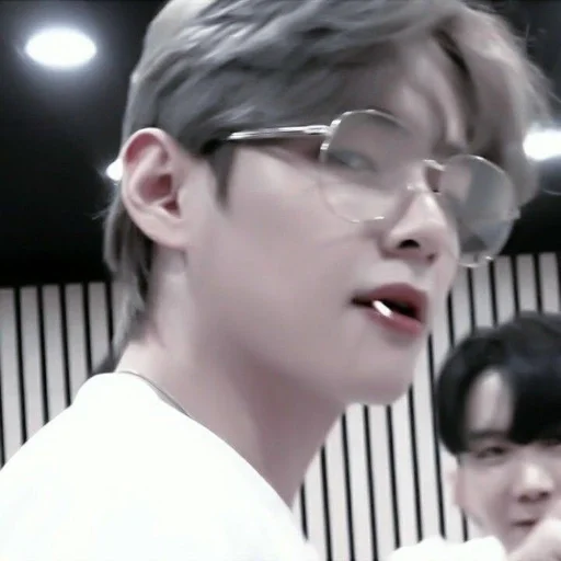 человеческое лицо Человек очки