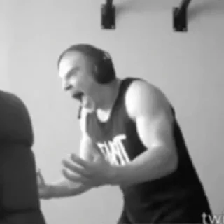 Человек спорт локоть