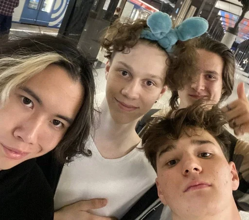 Стикер dilblin :: @fStikBot - 1