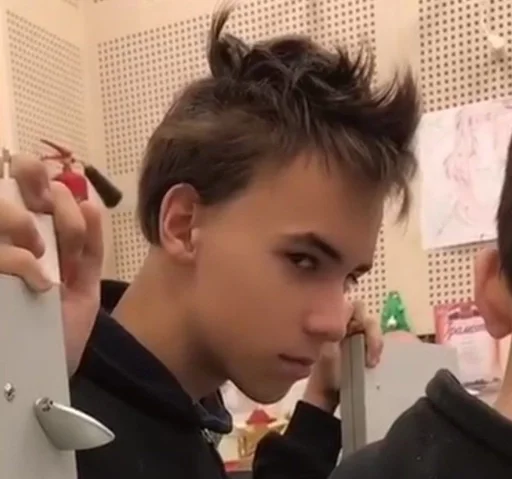 привет :: @fStikBot - person