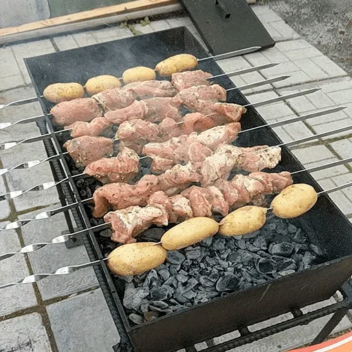 food dish barbecue