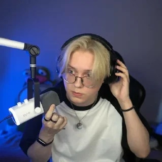 Sticker дреба
owner: @elikzyxx @MoiStikiBot - 11