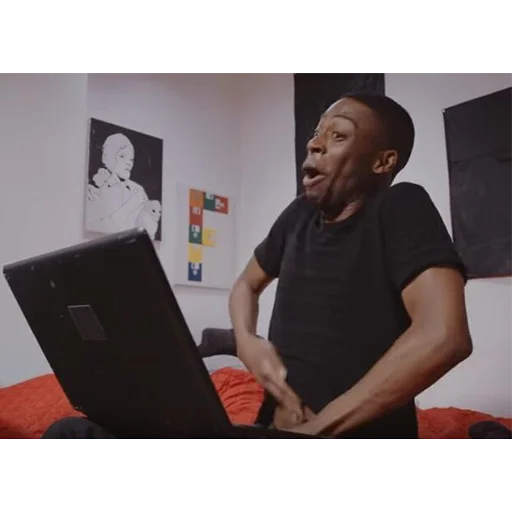 Человек комнатный стена