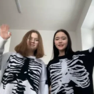 Стикер 🎧 - 1