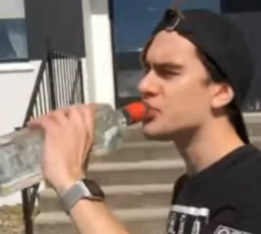 Sticker кто все эти люди? 89+ v2.0 - 11