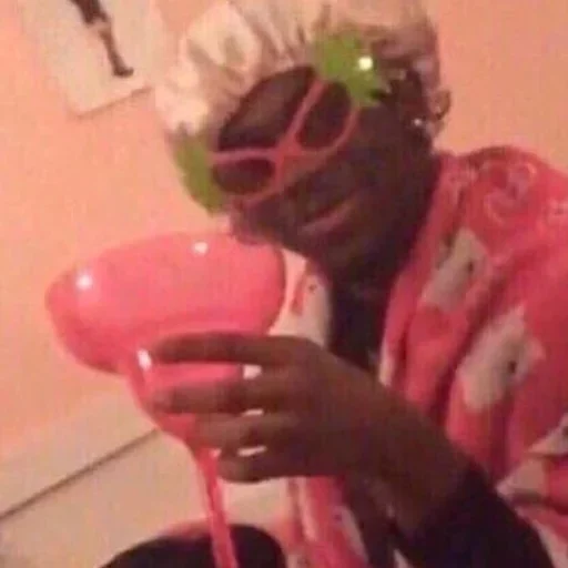 Человек комнатный красный