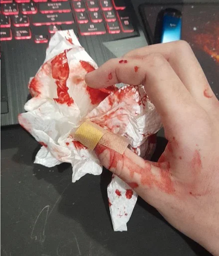 Стикер ellidanio - 1