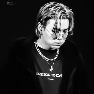 Стикер  ⊱🐺⊰ #yoongi ↷@jjkkxxs↷ - 11