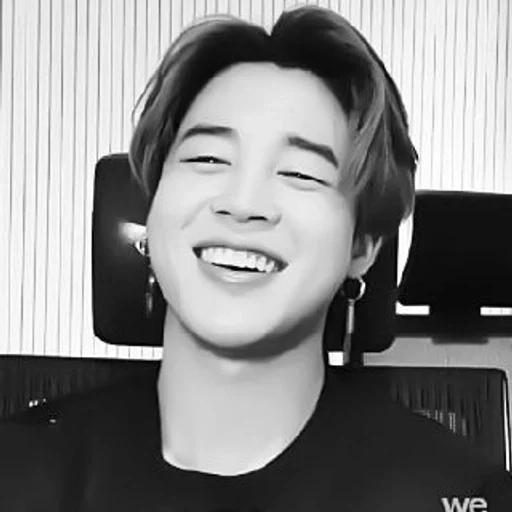 улыбаться человеческое лицо наушники