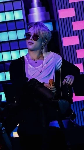 Favorite stickers :: @fStikBot - human face