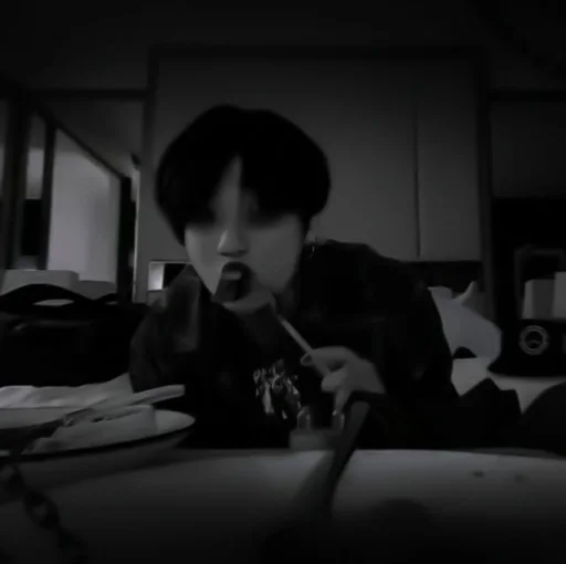 комнатный черно-белый Человек