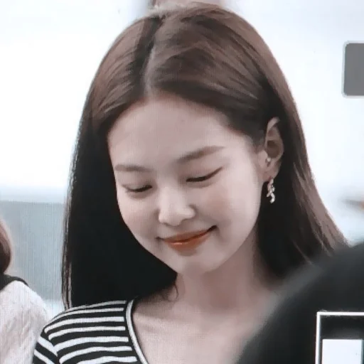 ;; 𝐣𝐞𝐧𝐧𝐢𝐞 :: @fannhelps - человеческое лицо