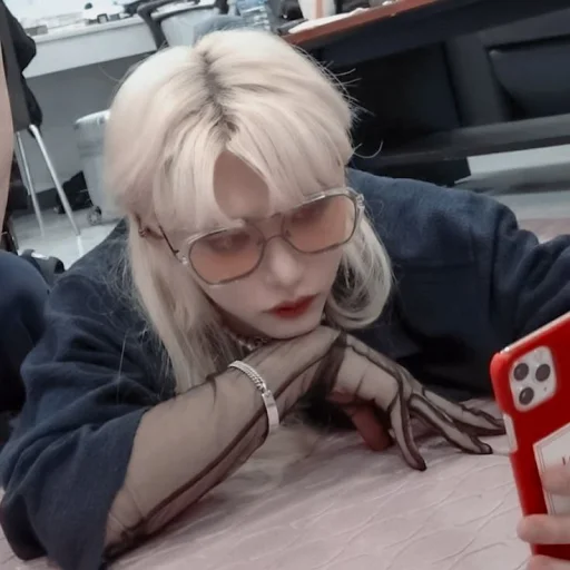 [🧷] ;; felix ;; @lumicore_present - 