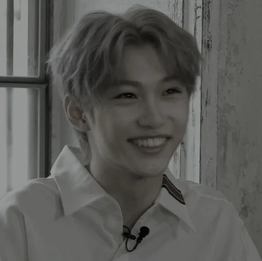 Sticker 𝗳#𝗟𝗶𝙭 . ՏKᘔ  %  @neozan - 7