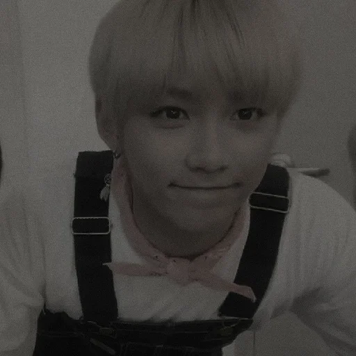 Sticker 𝗳#𝗟𝗶𝙭 . ՏKᘔ  %  @neozan - 2