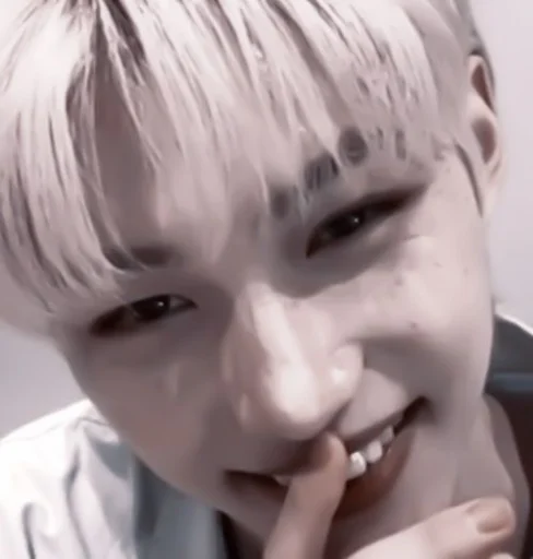 Стикер 𝙛𝙚𝙡𝙞𝙭 @virtstik :: - 11