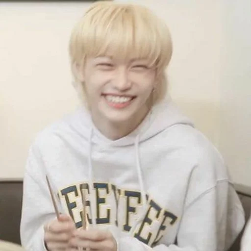 Sticker fffeeellliiiiks_by_fStikBot - 1