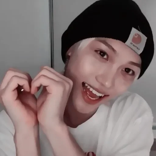 Sticker fffeeellliiiiks_by_fStikBot - 1