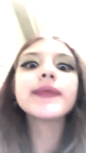 человеческое лицо губная помада Человек